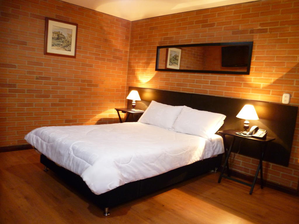Hotel Bogota Astral Экстерьер фото